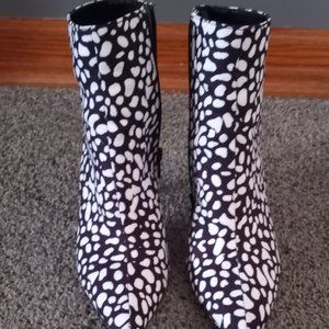 BLACK & WHITE POLKA DOTTED ANKLE BOOTS